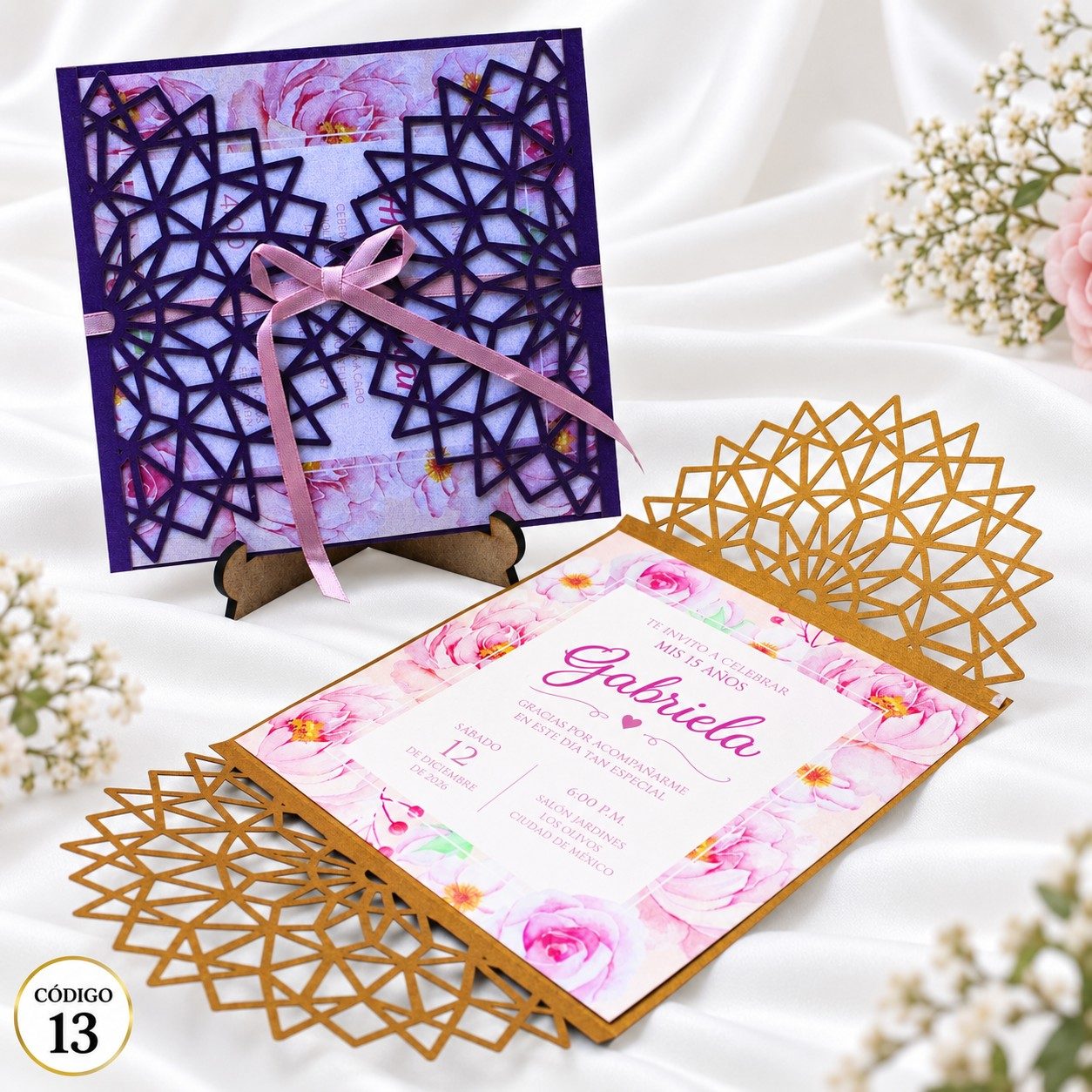 Invitación de 15 años · Calado geométrico con lazo rosa · 13