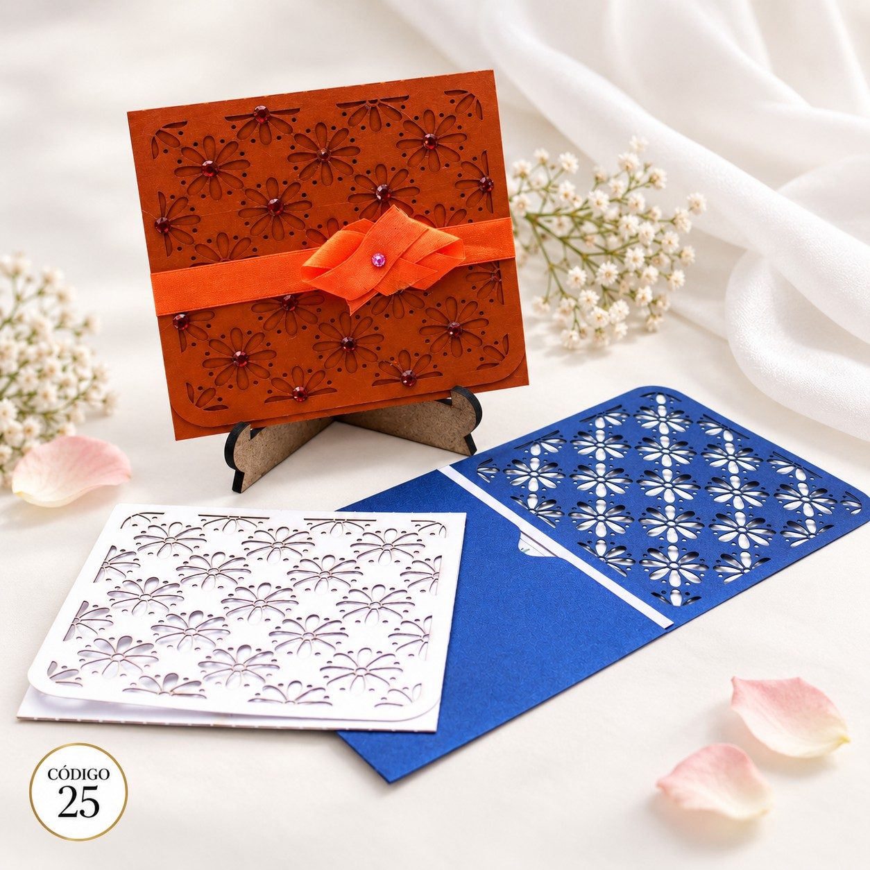 Invitación de 15 años · Sobre naranja con cinta · 25