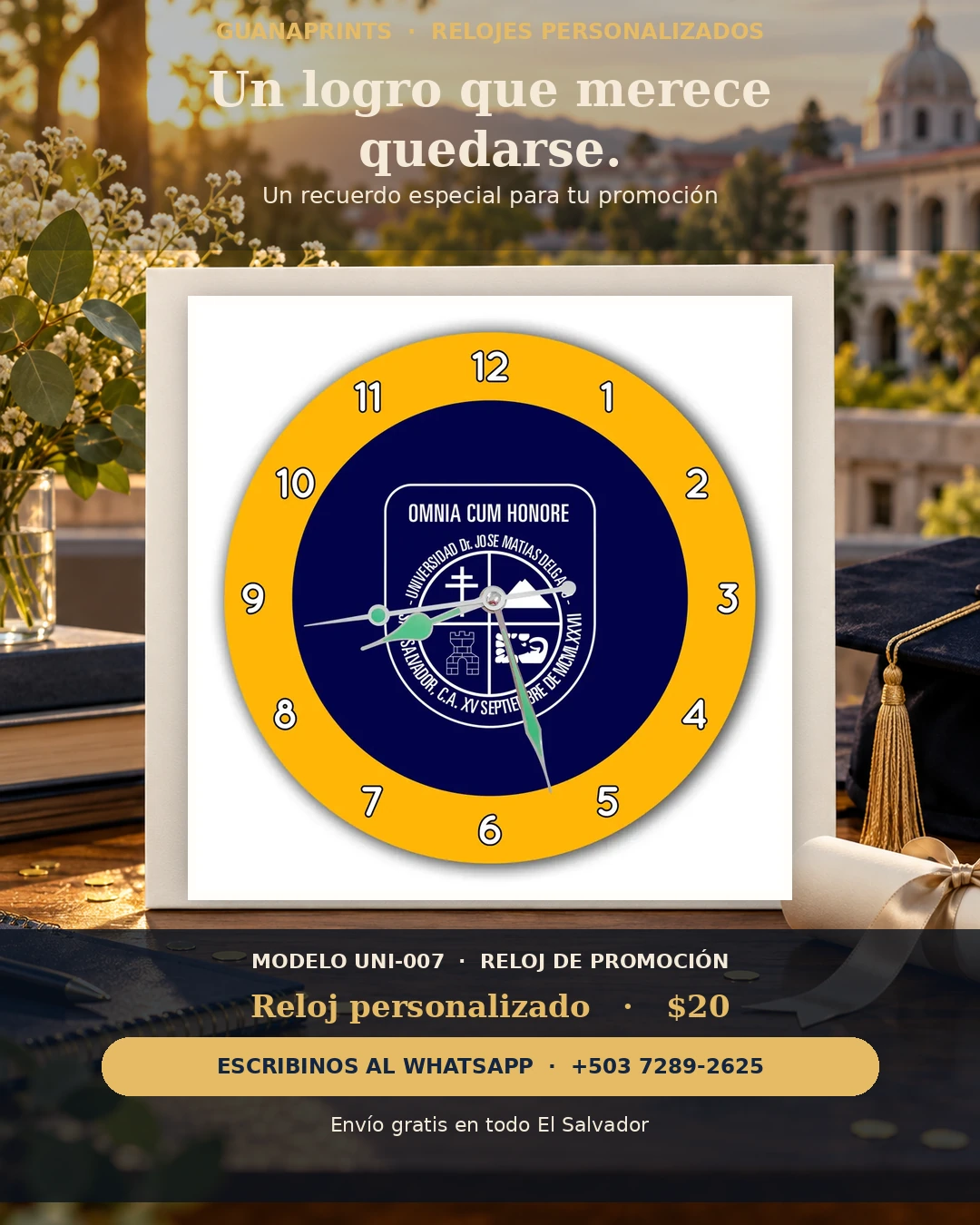 Reloj universitario UNI-007 en una escena cálida de graduación, formato feed